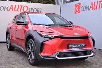 Toyota bZ4X Luxury 4x4 2023 – 14.000 km, 218 CP, Full Electric, Automată – Leasing Auto pentru Firme, Avans 15-50%, Rată 454 EUR/lună