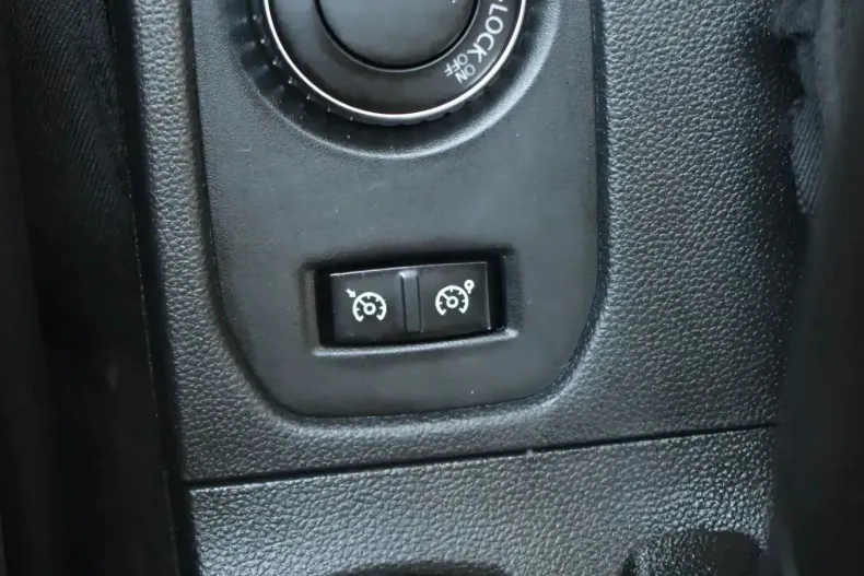 Dacia Duster din 2021 cu 94.682 km - oferta DAC100332 - foto 22