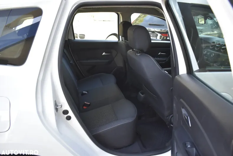 Dacia Duster din 2021 cu 94.682 km - oferta DAC100332 - foto 30