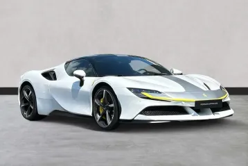 Ferrari SF90 din 2022 - oferta FER109374