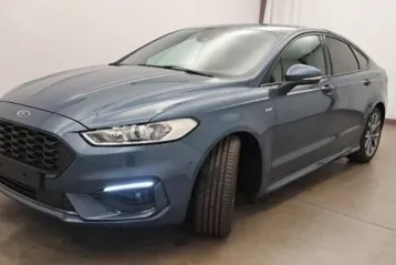 Ford Mondeo din 2021 - oferta FOR111285