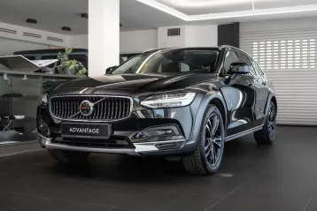 Volvo V90 Cross Country din 2021 - oferta VOL112332