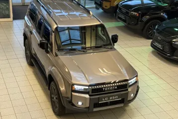 Toyota Land Cruiser din 2024 - oferta TOY112362
