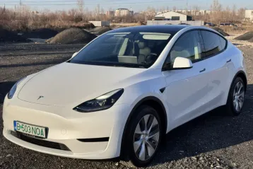 Tesla Model Y din 2023 - oferta TES114852