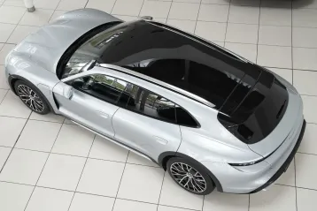 Porsche Taycan din 2021 - oferta POR114934