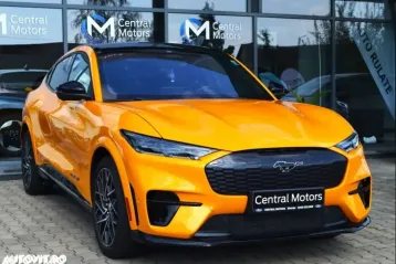 Ford Mustang Mach-E din 2022 - oferta FOR117054