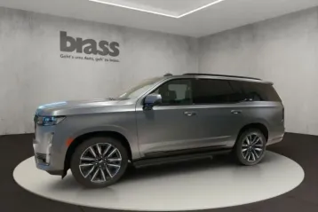 Cadillac Escalade din 2024 - oferta CAD117570