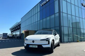 Volvo EX30 din 2024 - oferta VOL125308