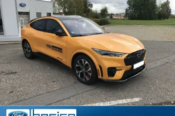 Ford Mustang Mach-E din 2022 - oferta FOR125679