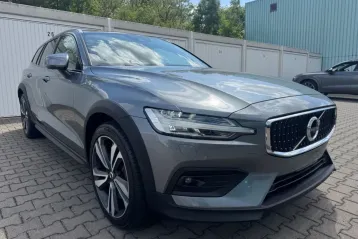 Volvo V60 Cross Country din 2020 - oferta VOL126798