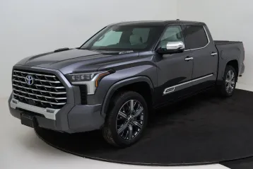 Toyota Tundra din 2023 - oferta TOY134099