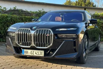 BMW M760 din 2023 - oferta BMW143115