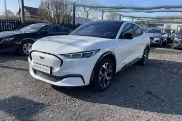 Ford Mustang Mach-E din 2021 - oferta FOR150213