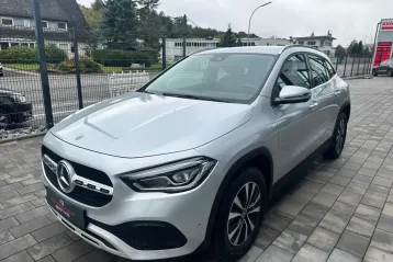 Mercedes-Benz GLA 220 din 2021 - oferta MER152448