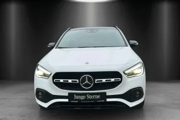 Mercedes-Benz GLA 250 din 2022 - oferta MER158635