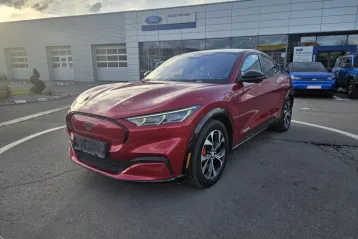 Ford Mustang Mach-E din 2021 - oferta FOR160022