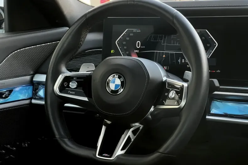 BMW 740d (Seria 7) din 2023 cu 41.940 km - oferta BMW170885 - foto 11