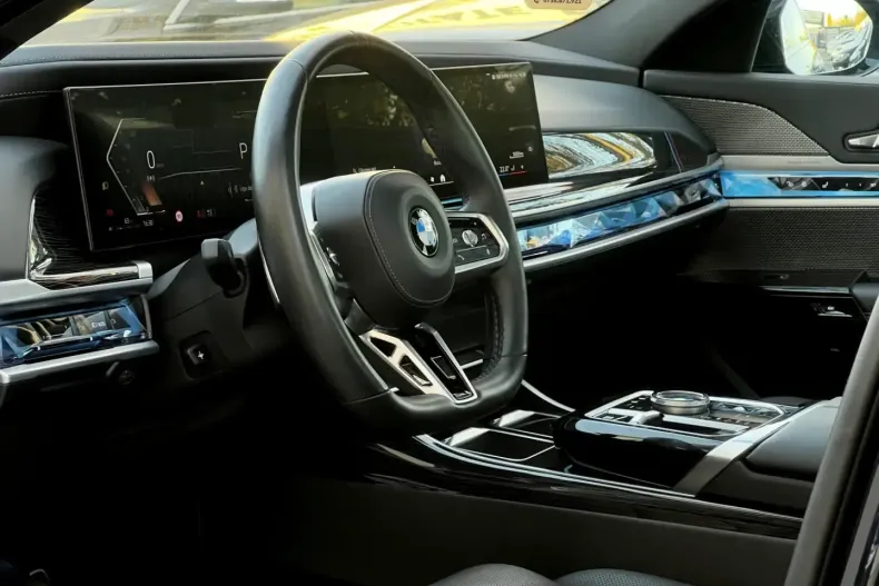 BMW 740 (Seria 7) din 2023 cu 41.940 km - oferta BMW172225 - foto 13