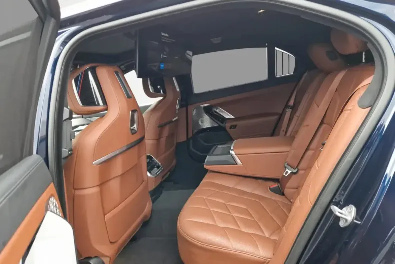BMW 740 (Seria 7) din 2023 cu 49.995 km - oferta BMW184751 - foto 13
