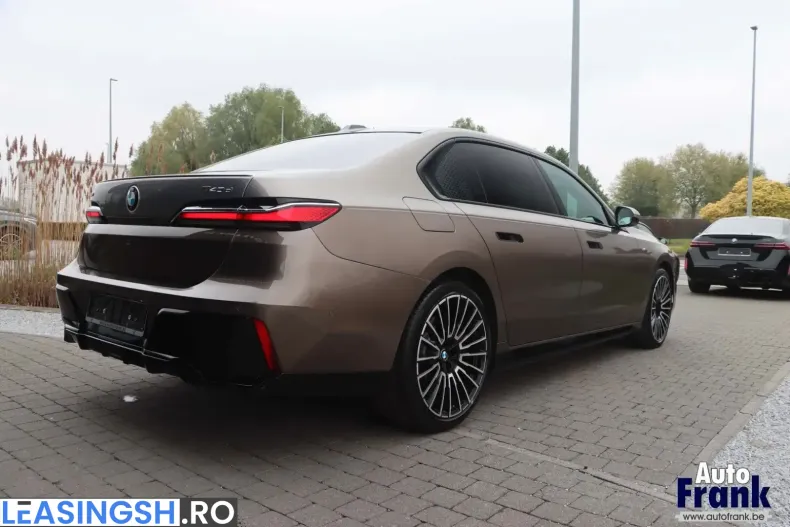 BMW 740 (Seria 7) din 2023 cu 14.223 km - oferta BMW209910 - foto 6