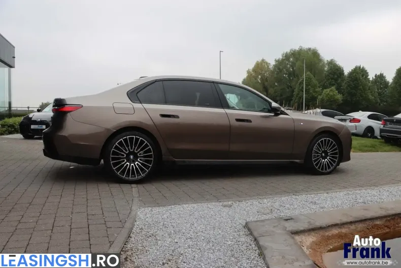 BMW 740 (Seria 7) din 2023 cu 14.223 km - oferta BMW209910 - foto 7