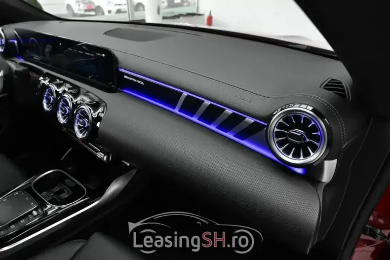 Mercedes-Benz 35 AMG din 2021 cu 26.000 km - oferta MER96659 - foto 6