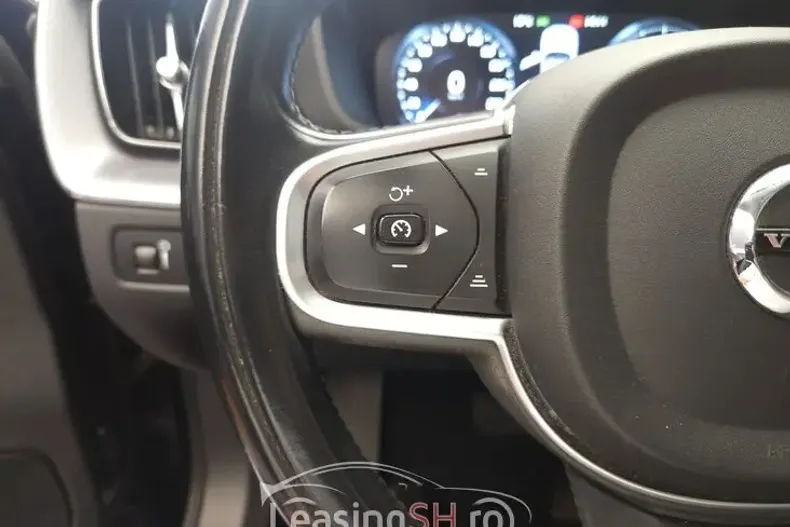 Volvo XC60 din 2021 cu 107.400 km - oferta VOL100259 - foto 4