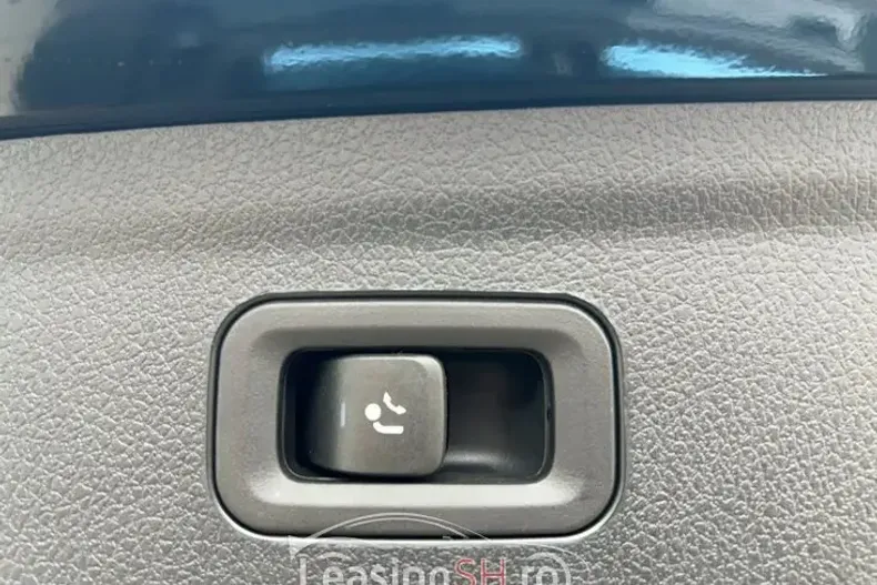 Mercedes-Benz 300 din 2024 cu 13.000 km - oferta MER98479 - foto 20