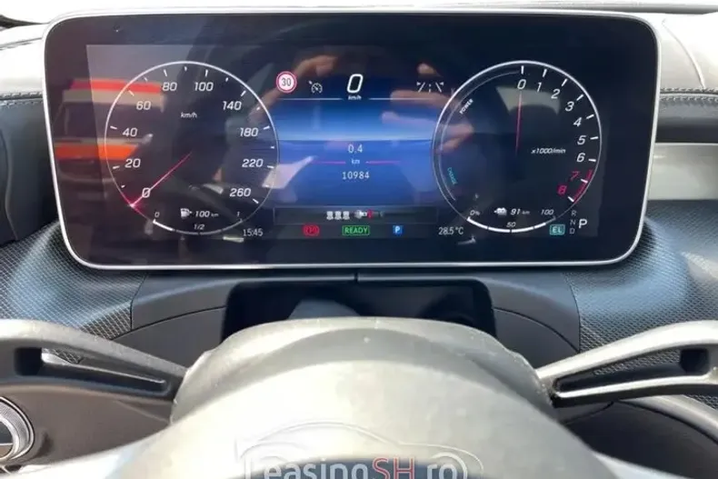 Mercedes-Benz 300 din 2024 cu 10.984 km - oferta MER99699 - foto 5