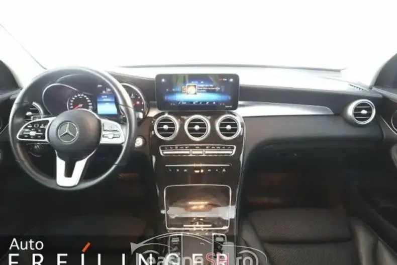 Mercedes-Benz 220 din 2021 cu 63.500 km - oferta MER99741 - foto 4