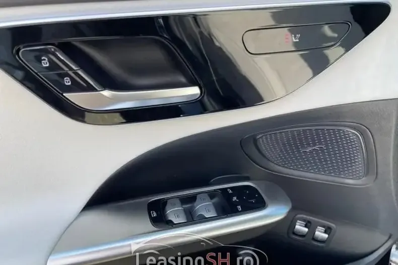 Mercedes-Benz 300 din 2024 cu 10.984 km - oferta MER99699 - foto 2