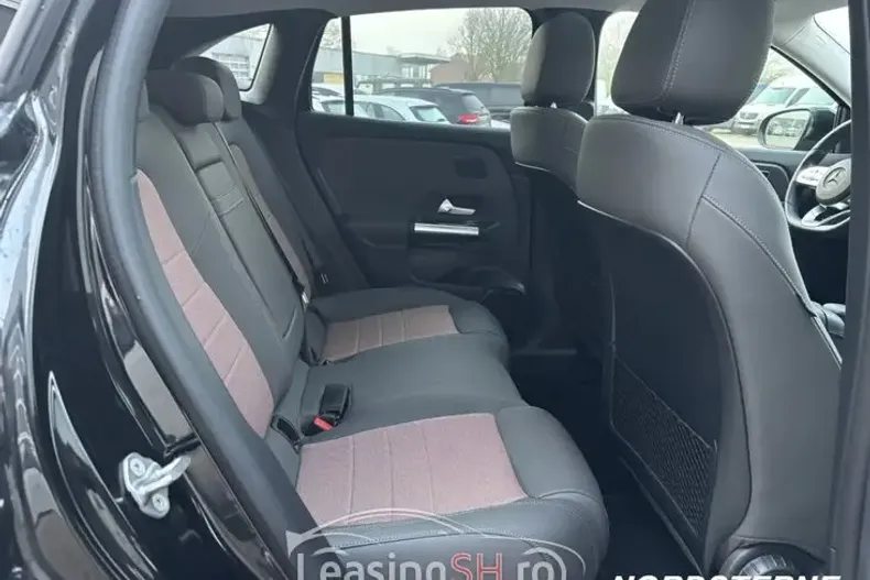 Mercedes-Benz EQA din 2021 cu 36.765 km - oferta MER99963 - foto 11