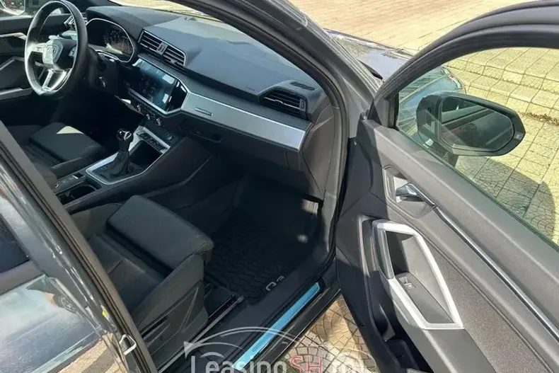 Audi Q3 din 2019 cu 45.471 km - oferta AUD92955 - foto 32