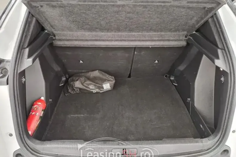 Peugeot 2008 din 2021 cu 136.000 km - oferta PEU93500 - foto 6