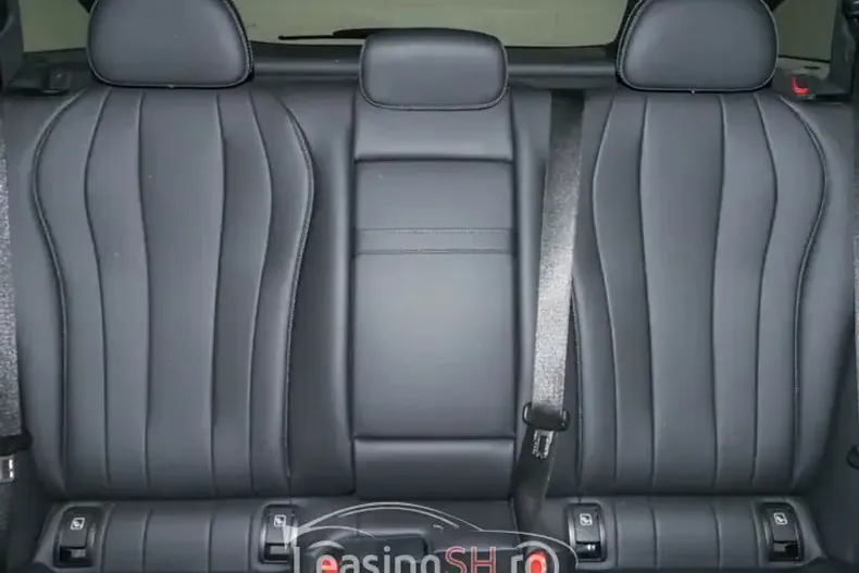 Mercedes-Benz 300 din 2024 cu 34.000 km - oferta MER98316 - foto 2