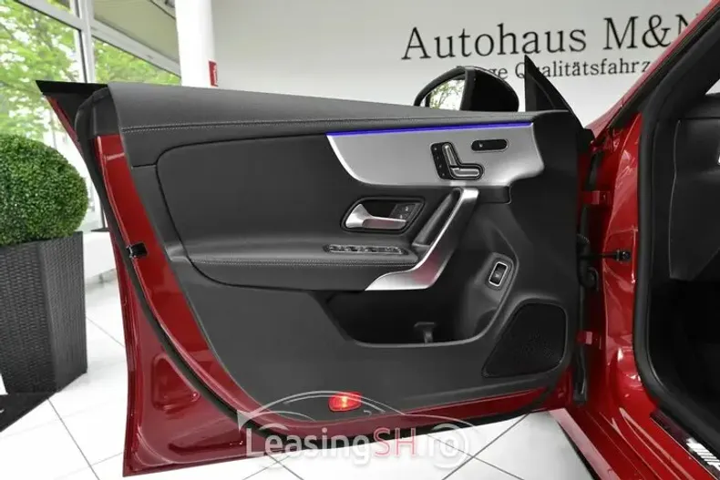 Mercedes-Benz 35 AMG din 2021 cu 26.000 km - oferta MER96659 - foto 18