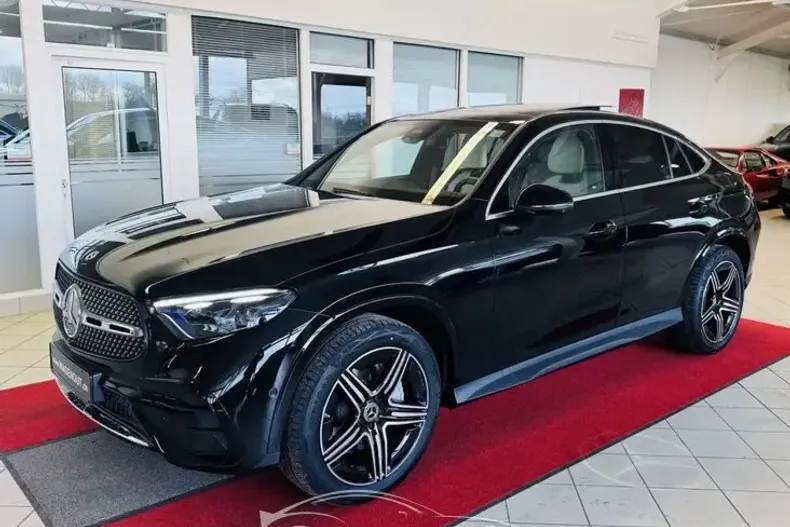 Mercedes-Benz 200 din 2025 cu 20 km - oferta MER98758 - foto 1