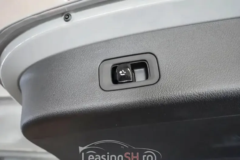 Mercedes-Benz 200 din 2025 cu 8.500 km - oferta MER97320 - foto 7