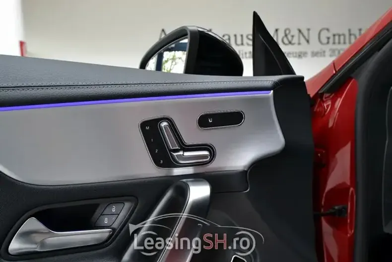 Mercedes-Benz 35 AMG din 2021 cu 26.000 km - oferta MER96659 - foto 33