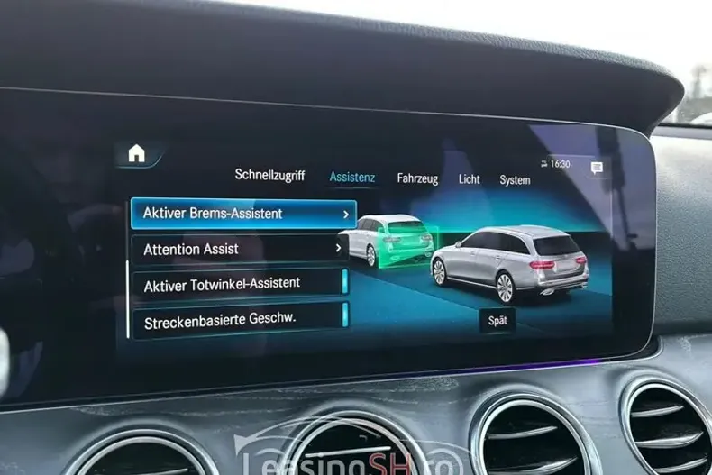 Mercedes-Benz 300e din 2021 cu 63.753 km - oferta MER99965 - foto 7