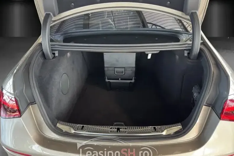 Mercedes-Benz 580 din 2023 cu 6.765 km - oferta MER96932 - foto 7