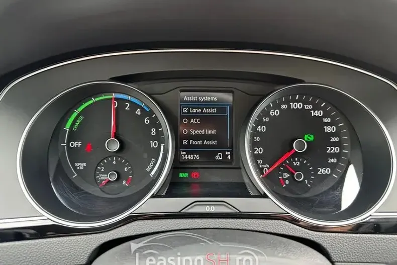 Volkswagen Passat din 2021 cu 144.876 km - oferta VOL100770 - foto 10