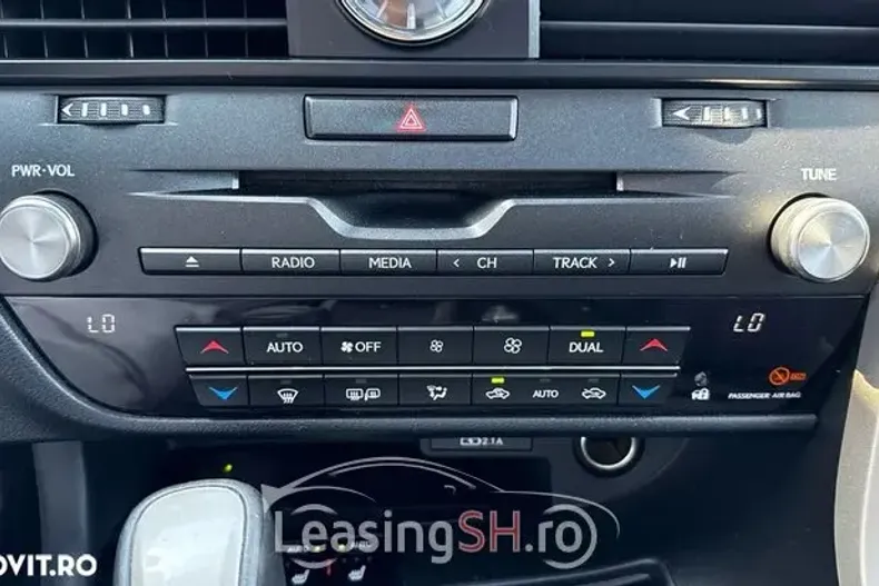 Lexus Seria RX din 2021 cu 50.444 km - oferta LEX100389 - foto 12