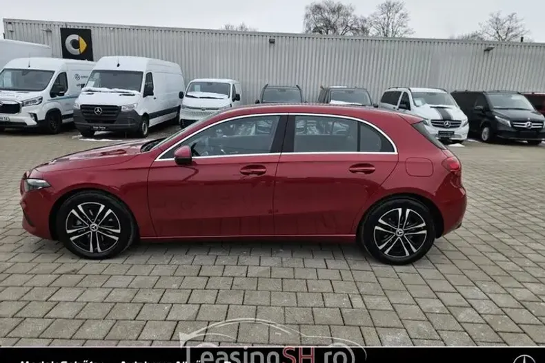 Mercedes-Benz 200 din 2023 cu 2.920 km - oferta MER97687 - foto 13