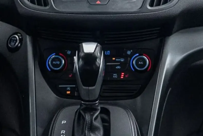 Ford Kuga din 2019 cu 161.000 km - oferta FOR100447 - foto 31