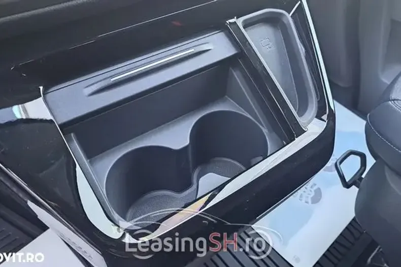 Ford Tourneo Custom din 2025 cu 1 km - oferta FOR93448 - foto 26