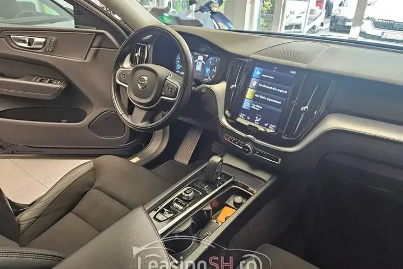 Volvo XC60 din 2021 cu 107.400 km - oferta VOL100259 - foto 23