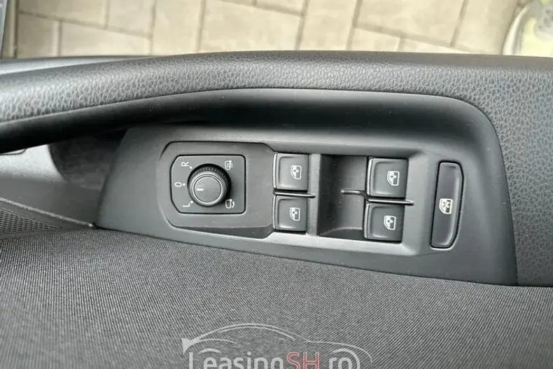 Volkswagen Passat din 2021 cu 144.876 km - oferta VOL100770 - foto 20