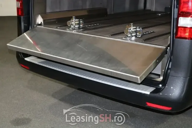 Mercedes-Benz Vito din 2023 cu 7.038 km - oferta MER96778 - foto 24