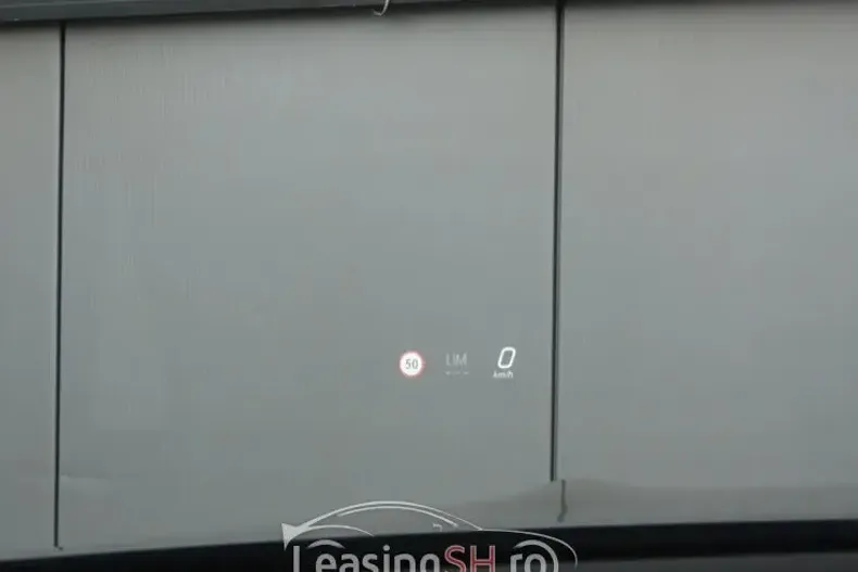 Mercedes-Benz 300 din 2023 cu 10.000 km - oferta MER97998 - foto 2